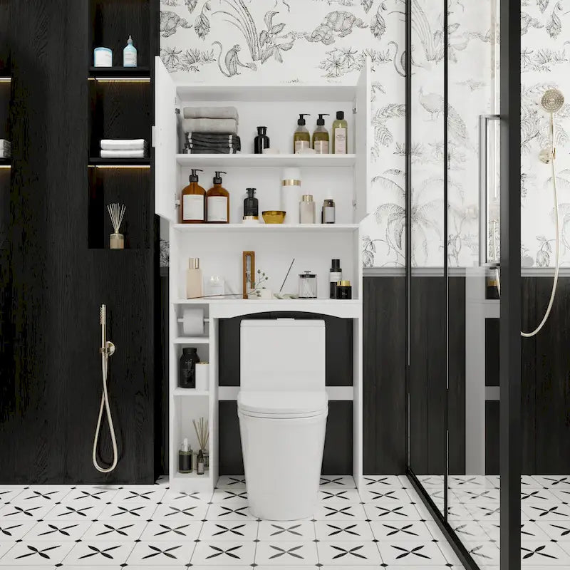 Weißer Badezimmer-Aufbewahrungsschrank über der Toilette