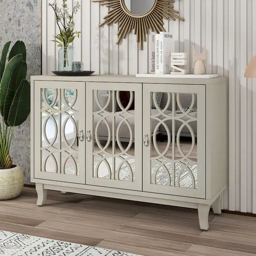Credenza a 3 ante con specchio e maniglie argentate