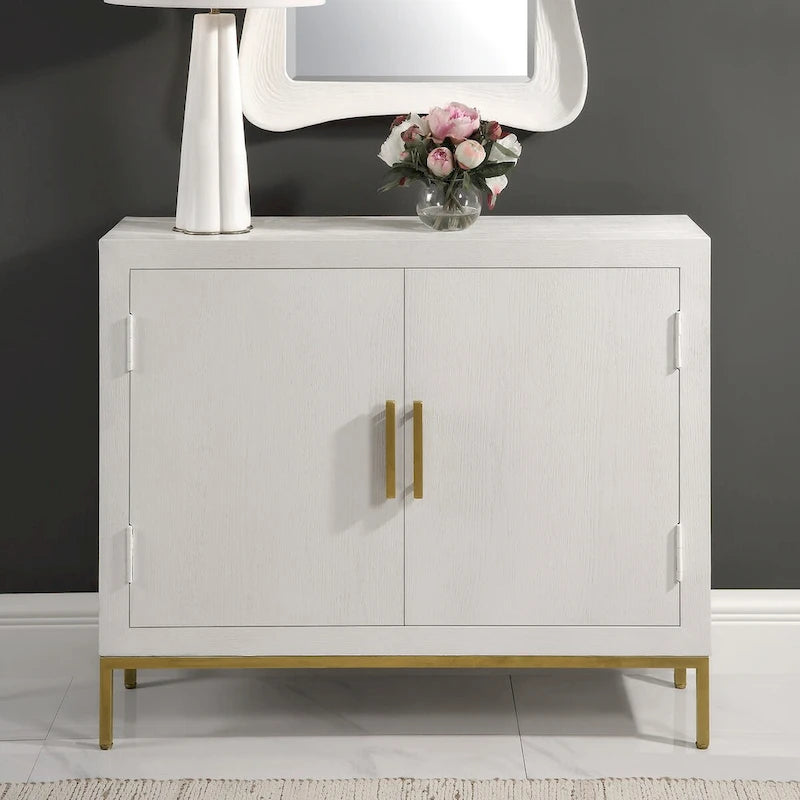 Weißer Schrank mit zwei Türen - 40.25W x 34H x 13D