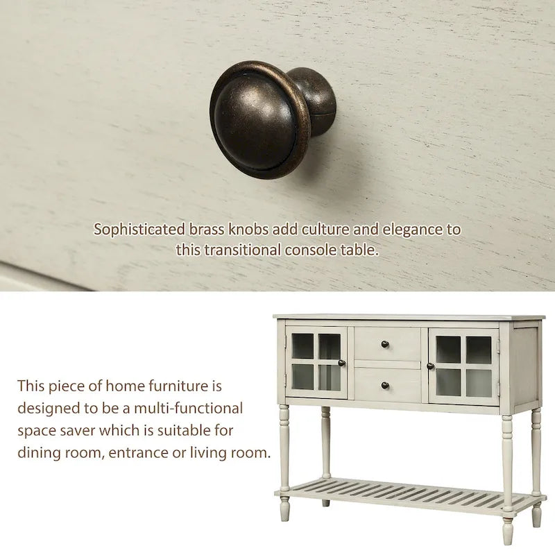 Sideboard im Landhausstil aus Holz und Glas mit Schubladen und unterem Regalboden