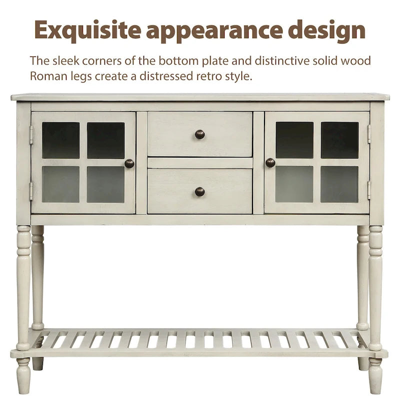 Sideboard im Landhausstil aus Holz und Glas mit Schubladen und unterem Regalboden
